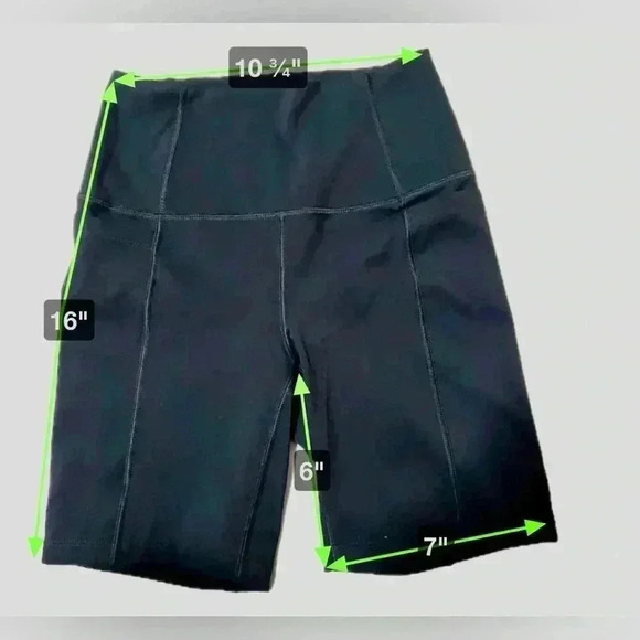 283Lululemon Shorts Women’s Size 4 Inseam Black Pockets Stretch Athletic Workout - Picture 3 of 3